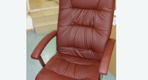 Обтяжка офисного кресла. Площадь Мужества